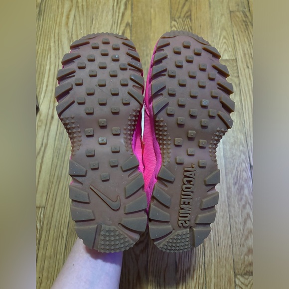 Nike x Jacquemus Air Humara LX in Pink Flash - Picture 4 of 6